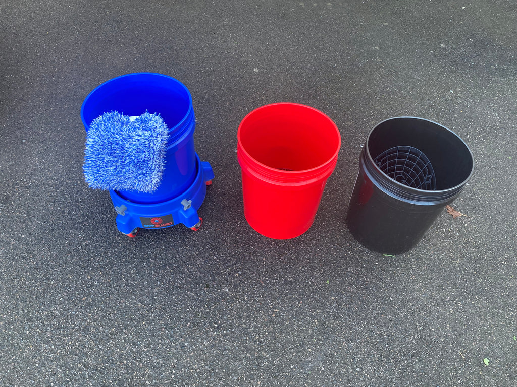 Washing Bucket with Grit Gaurd : r/AutoDetailing